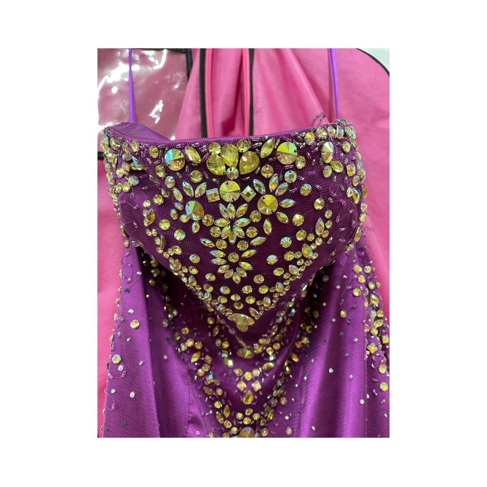 BALL GOWN - Picture 3 of 4
